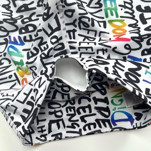 Athleta Elation Train Short PRIDE Print Size Small Bike Cycle Gym Outdoor Studio - Picture 10 of 13